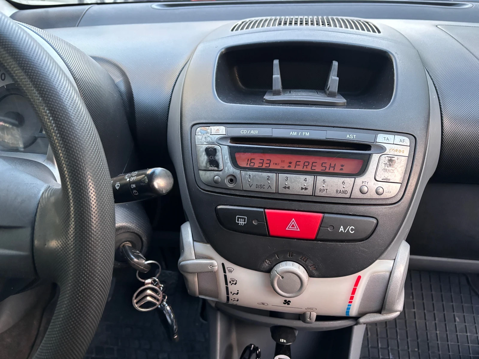 Citroen C1 Метан, снимка 6 - Автомобили и джипове - 55526489