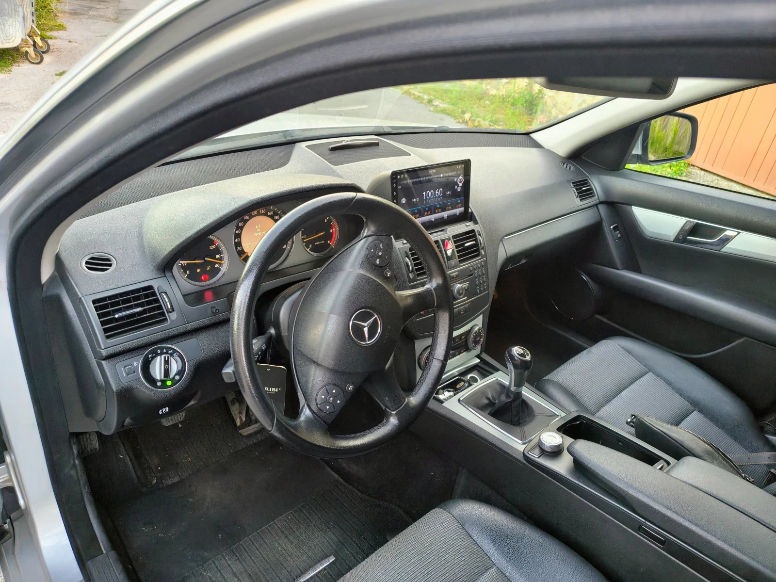 Mercedes-Benz C 220, снимка 8 - Автомобили и джипове - 55562326