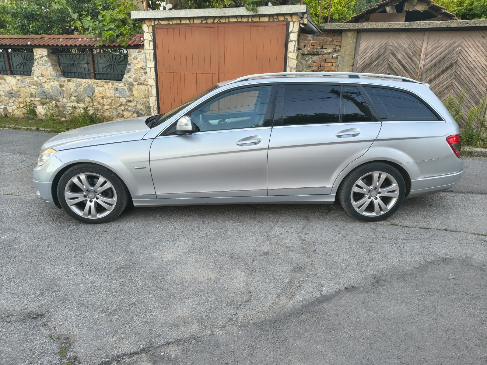 Mercedes-Benz C 220, снимка 7 - Автомобили и джипове - 55562326