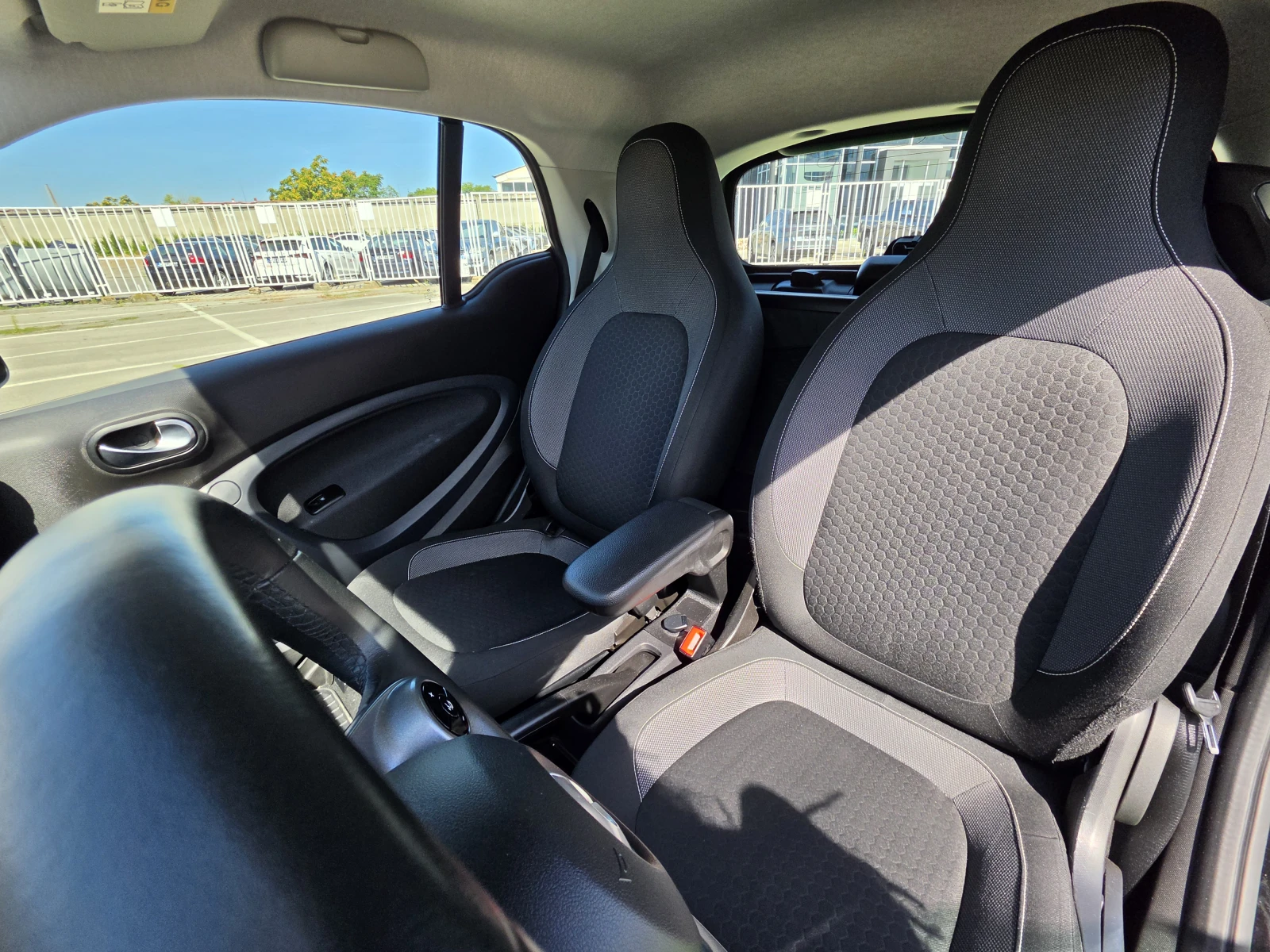 Smart Forfour EQ forfour, снимка 7 - Автомобили и джипове - 55725682