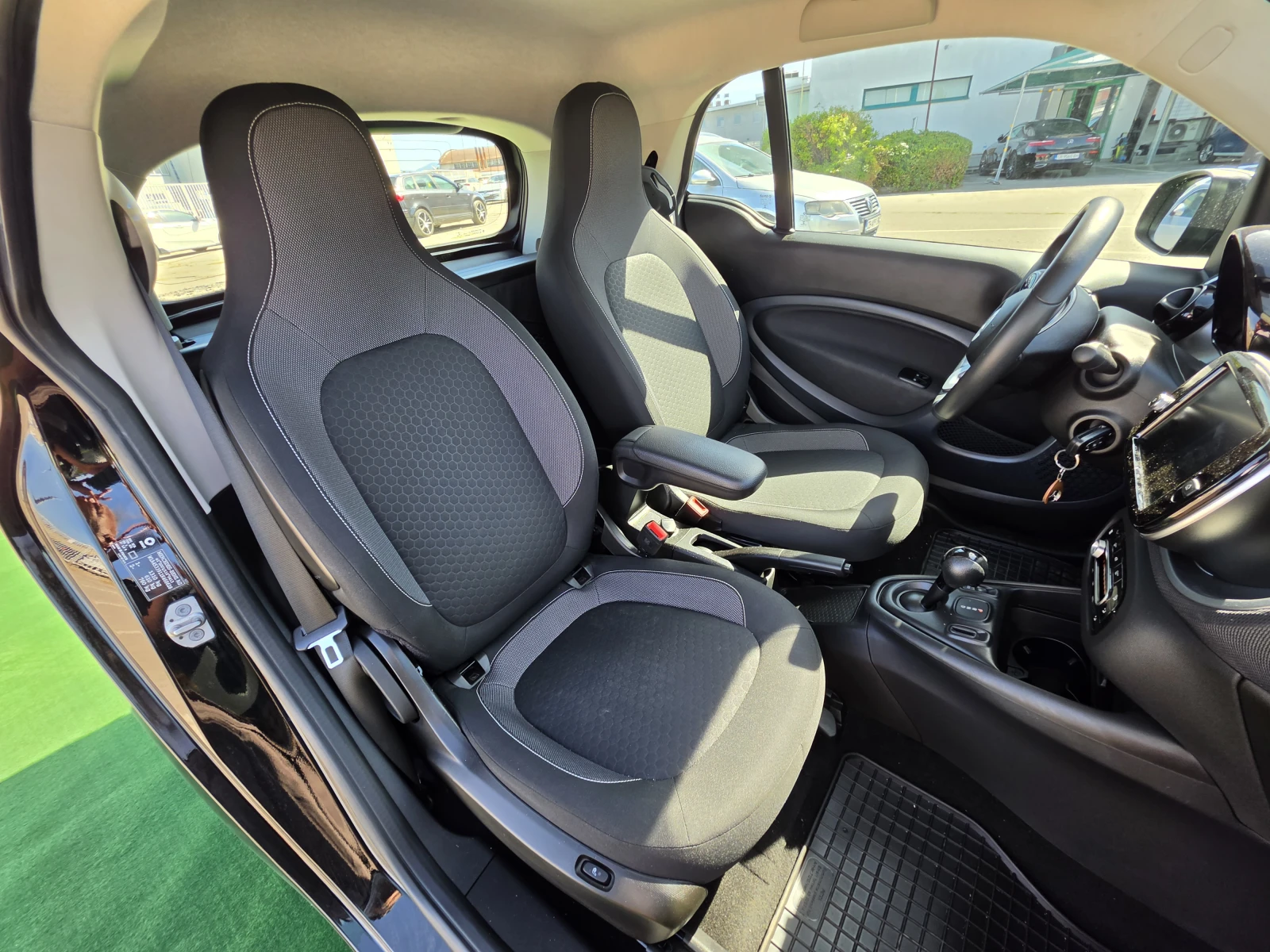 Smart Forfour EQ forfour, снимка 9 - Автомобили и джипове - 55725682