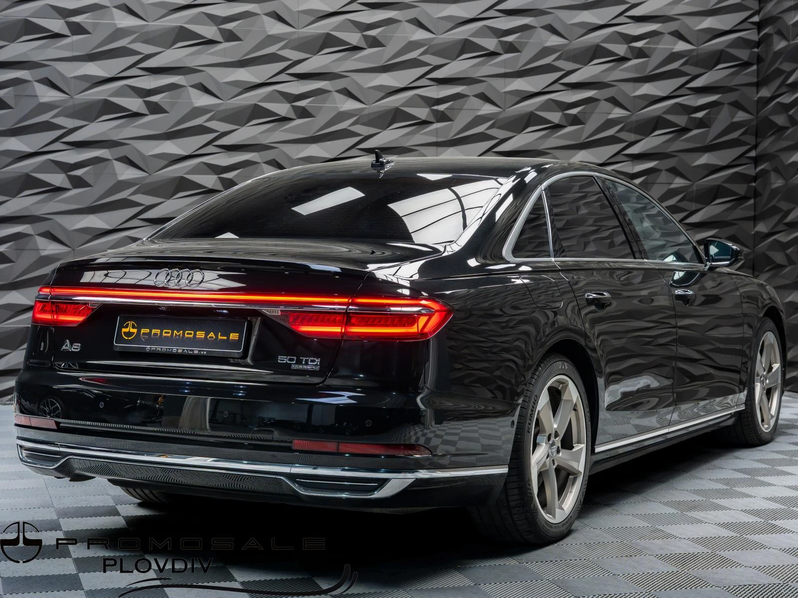 Audi A8 QUATTRO* 360CAM* MATRIX* PANO* SOFTCLOSE* AIR* , снимка 3 - Автомобили и джипове - 56283084