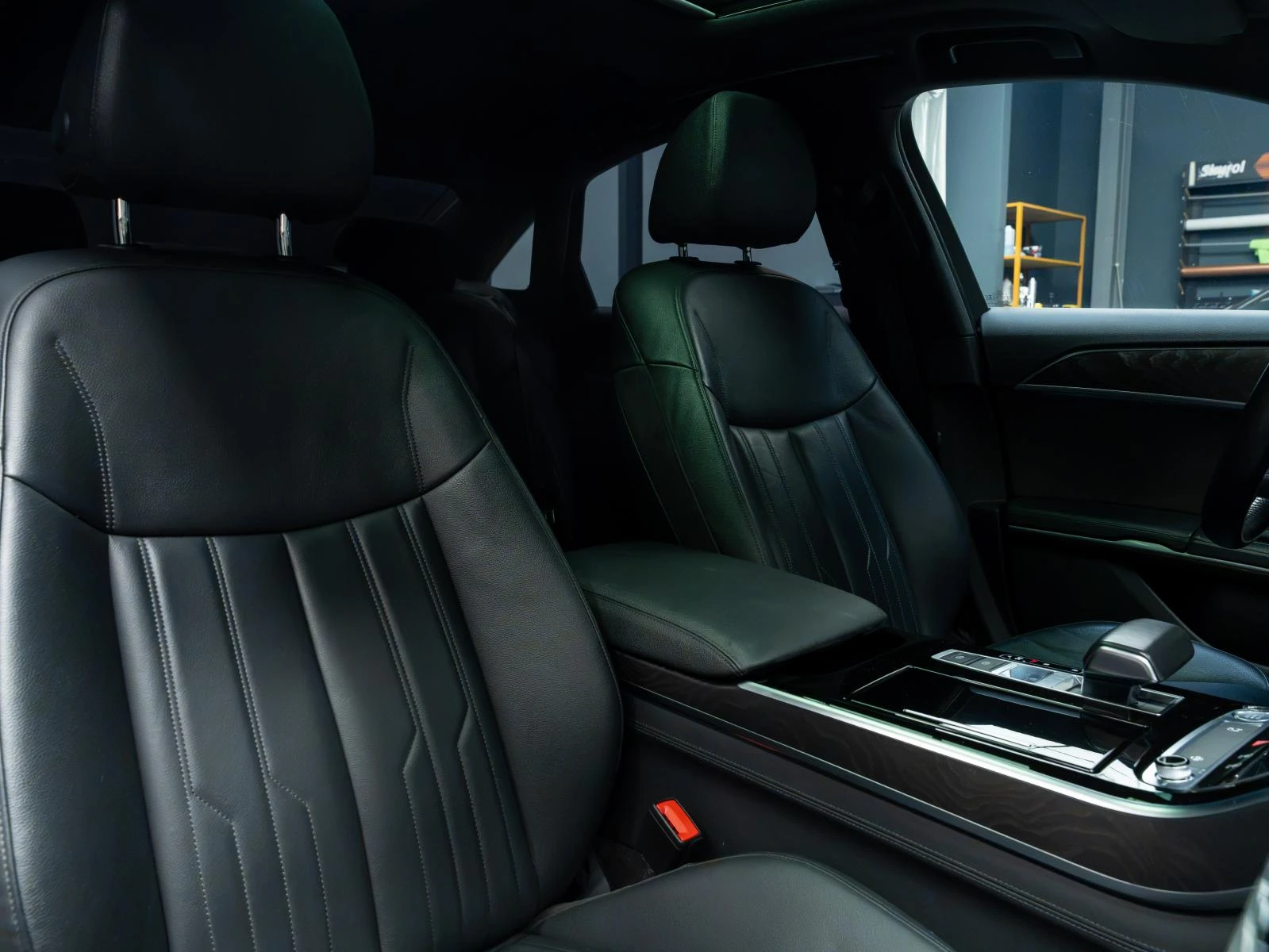 Audi A8 QUATTRO* 360CAM* MATRIX* PANO* SOFTCLOSE* AIR* , снимка 9 - Автомобили и джипове - 56283084