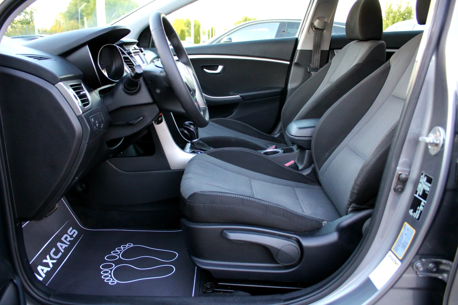 Hyundai I30 1.CRDi ���������/�������� ������ | Mobile.bg � ����������� 12