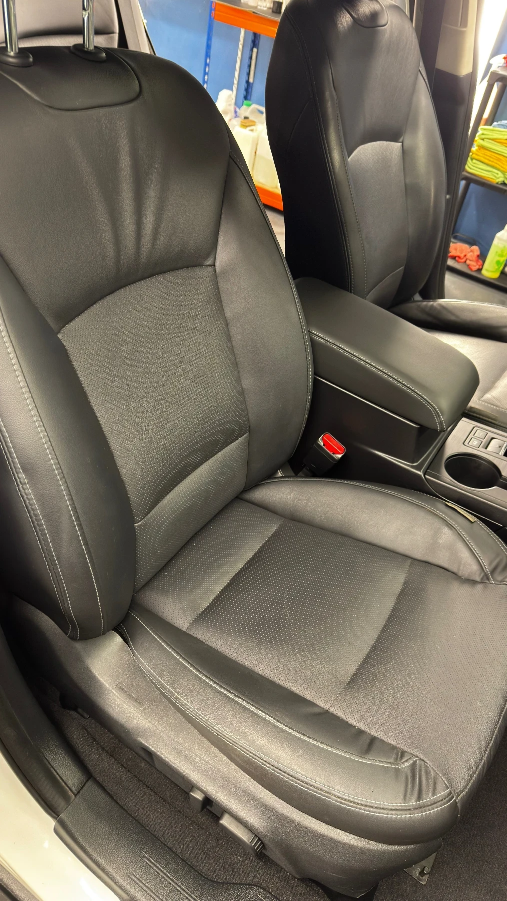 Subaru Outback 3.6R LIMITED, снимка 14 - Автомобили и джипове - 56713736