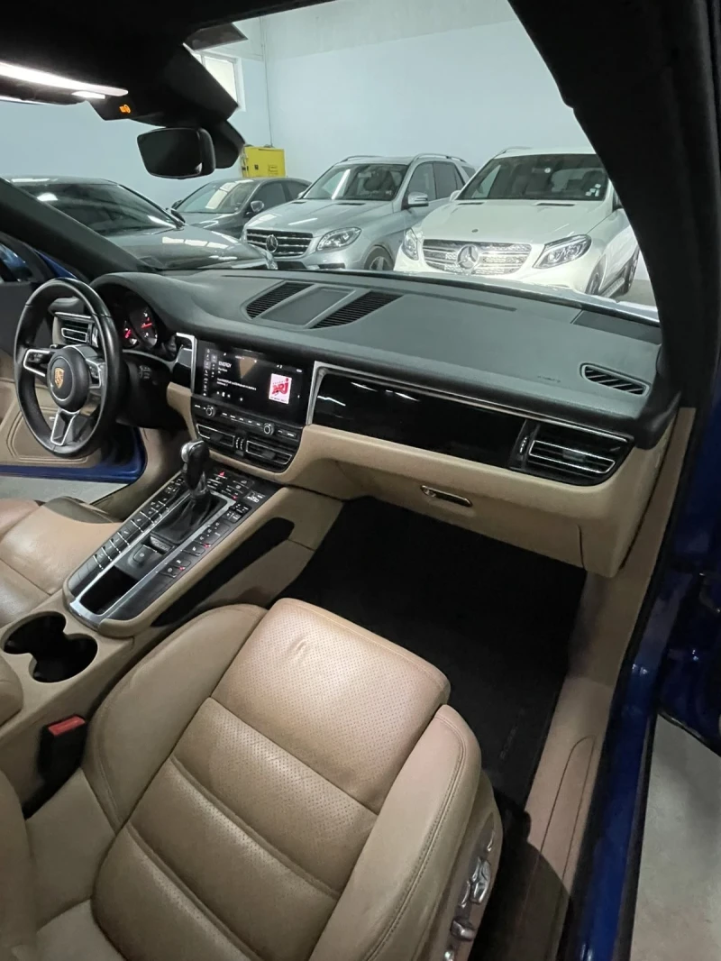 Porsche Macan Дистр/панорама/подгрев/памет/лед/НОВА!!!, снимка 12 - Автомобили и джипове - 53489447