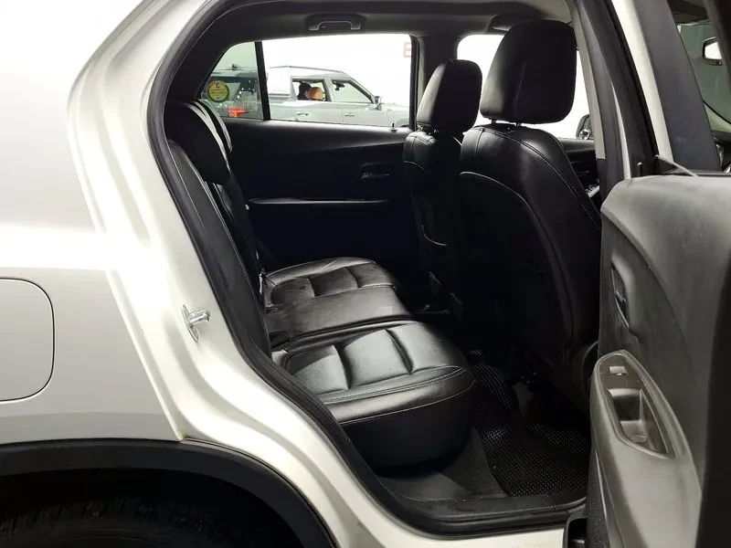 Chevrolet Trax 1.4, снимка 12 - Автомобили и джипове - 54330257