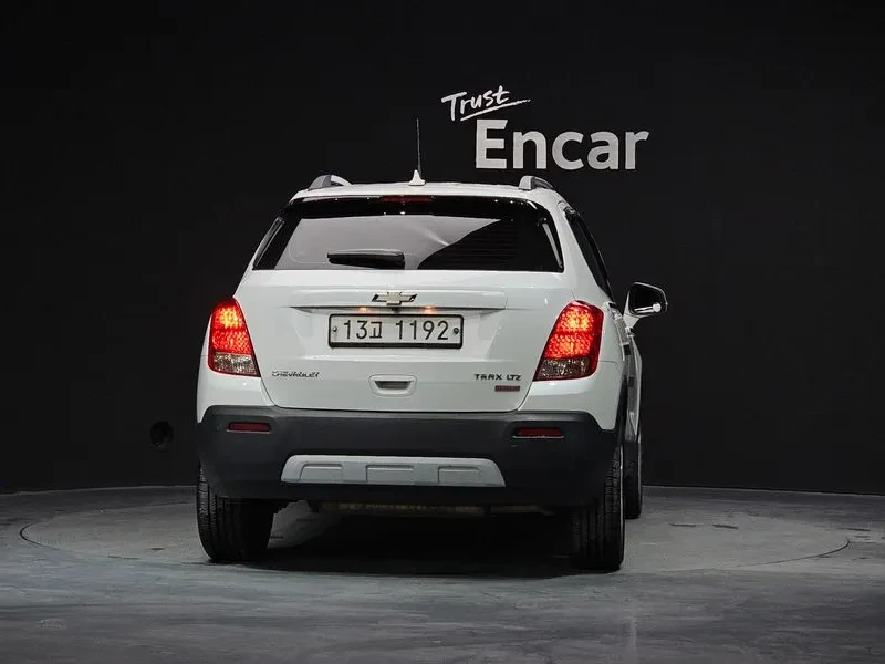 Chevrolet Trax 1.4, снимка 4 - Автомобили и джипове - 54330257