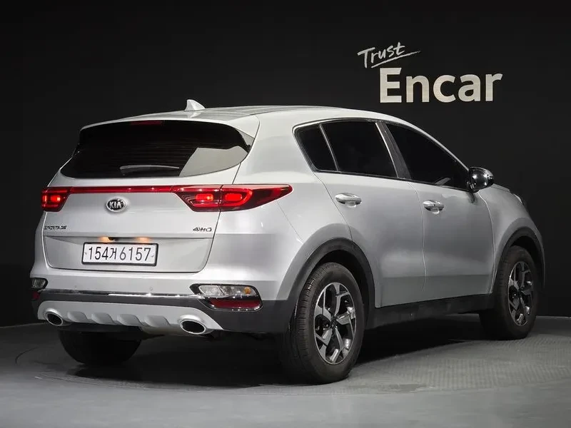 Kia Sportage  The Bold Diesel 1.6 4Wd Trendy, снимка 2 - Автомобили и джипове - 56286027