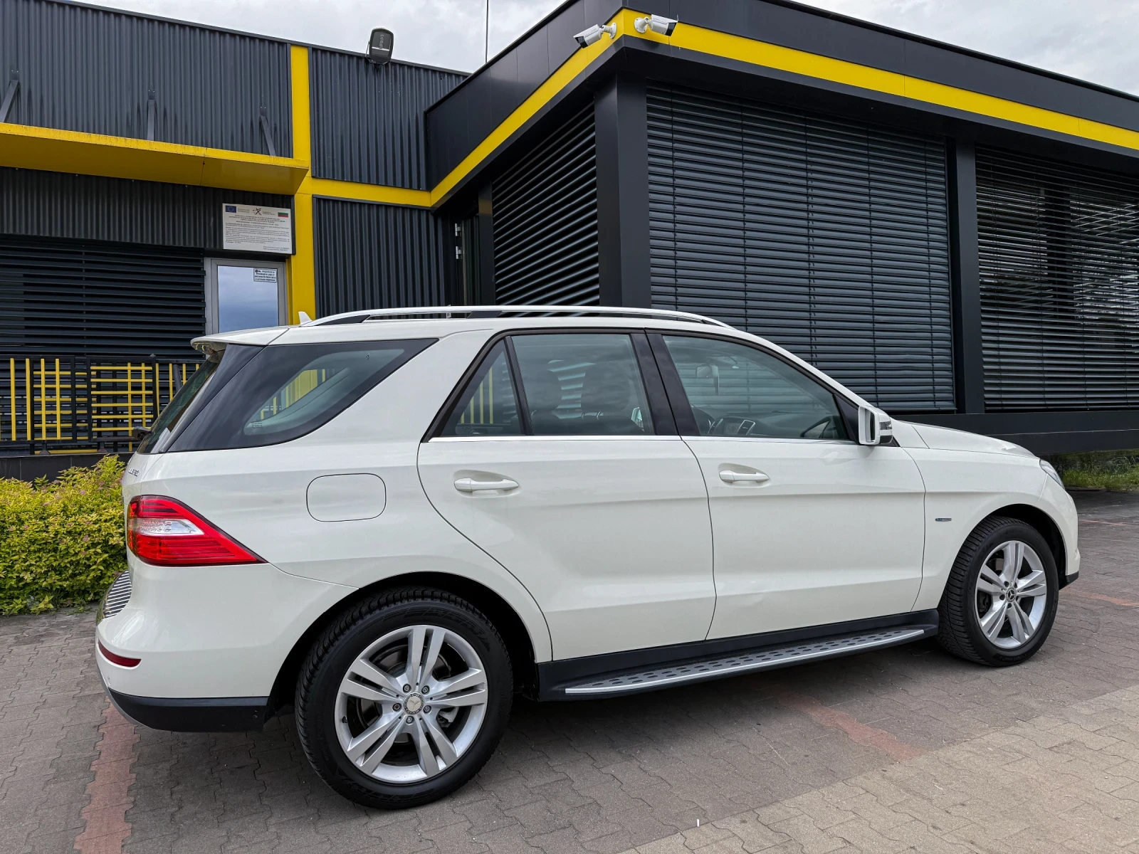 Mercedes-Benz ML 250 Регистриран обслужен - изображение 4