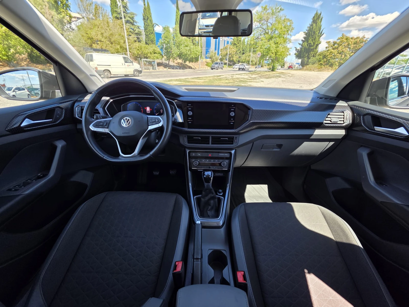 VW T-Cross 1.6TDI 99000!!! | Mobile.bg   13