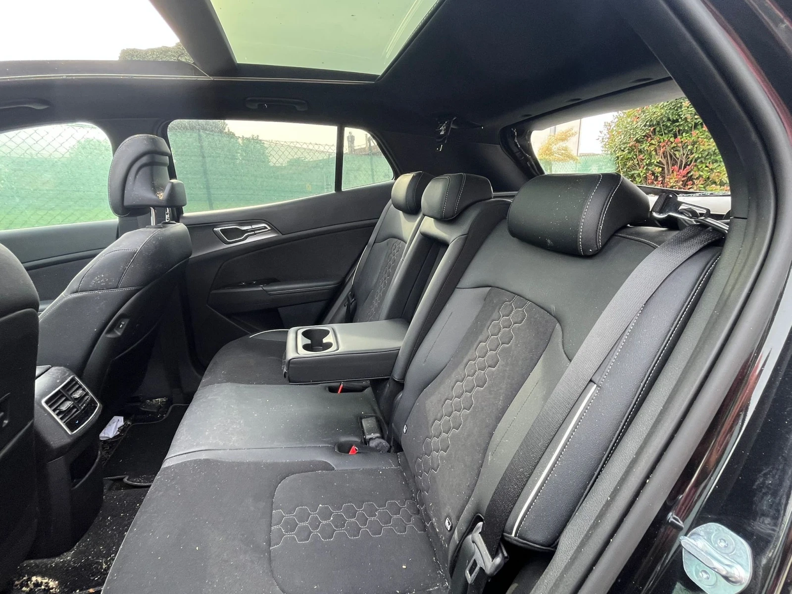 Kia Sportage GT line* 1.6 hybrid 160hp* 10600km* 2025г* FULL*  | Mobile.bg — изображение 10