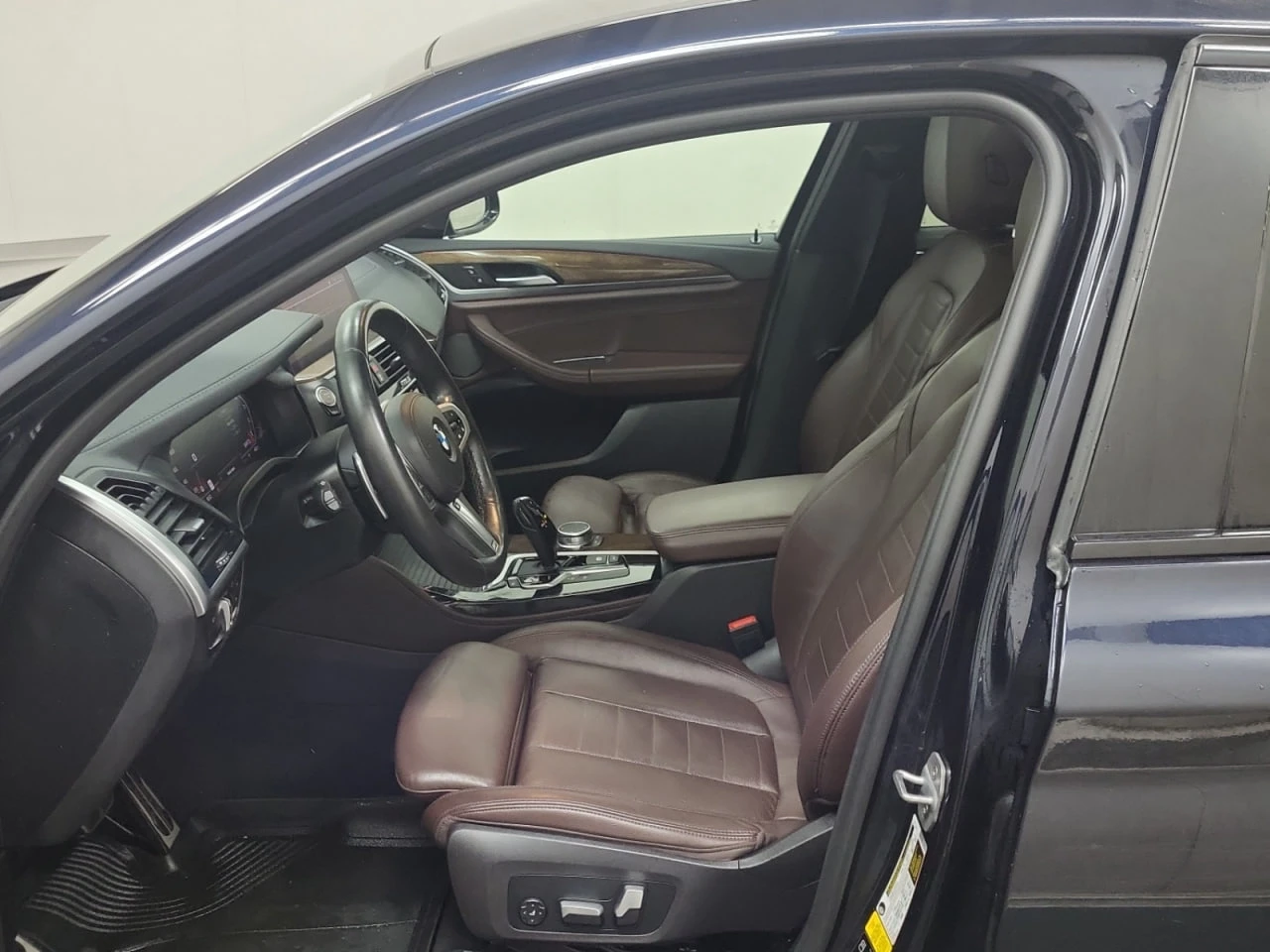 BMW X4 * АВТО КРЕДИТ* ЦЕНА ДО БГ * СЕРВИЗНА ИСТОРИЯ *  - изображение 8