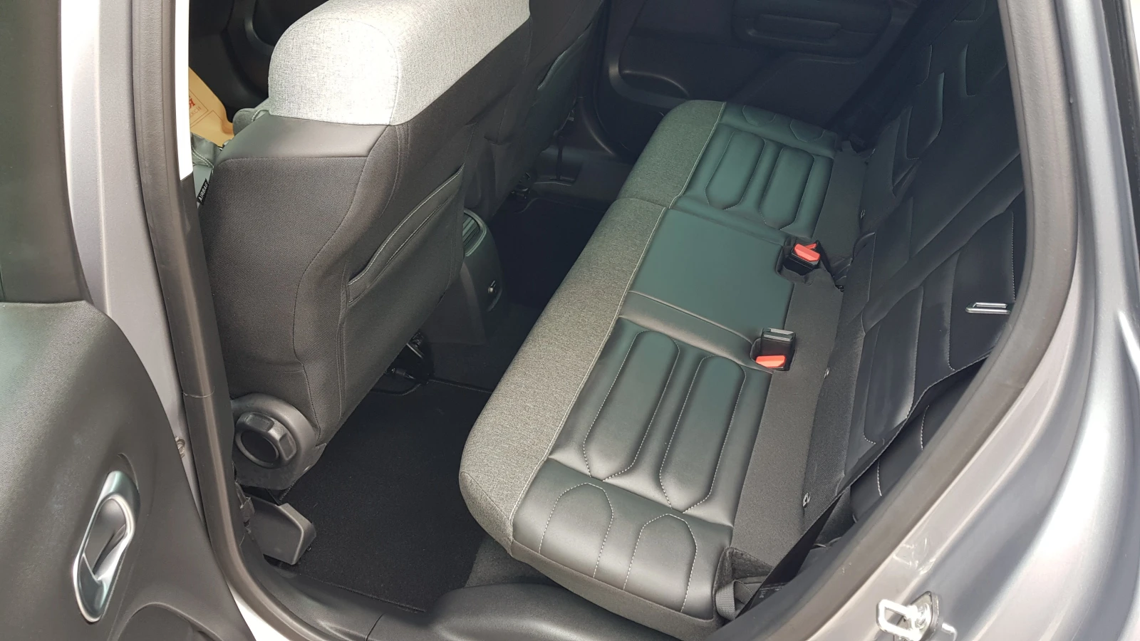 Citroen C3 Aircross 1.2еTHP 110p.s - изображение 8