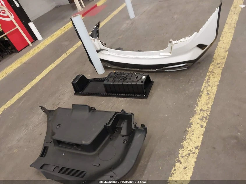 Kia Sorento 1.6l Hybrid S, снимка 12 - Автомобили и джипове - 54094030