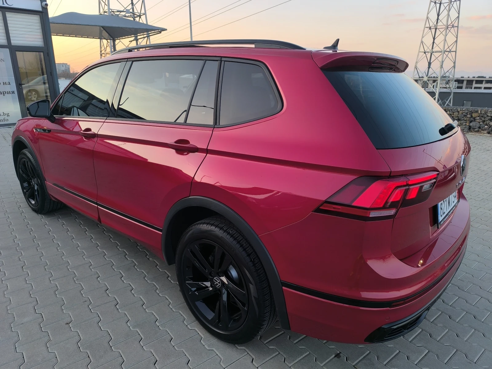 VW Tiguan 2.0tsi 190kc 20000км R-LINE BLACK, снимка 3 - Автомобили и джипове - 54222006