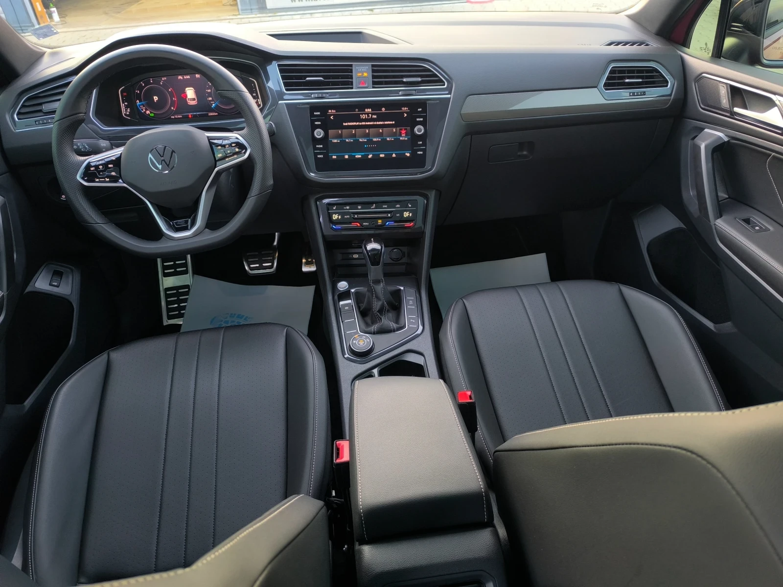 VW Tiguan 2.0tsi 190kc 20000км R-LINE BLACK, снимка 11 - Автомобили и джипове - 54222006