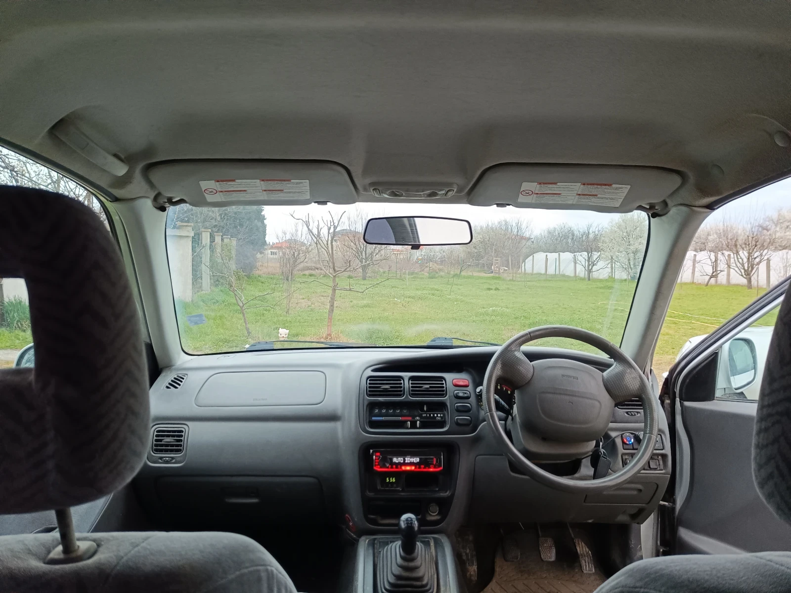 Suzuki Grand vitara 1.6, снимка 6 - Автомобили и джипове - 55080702