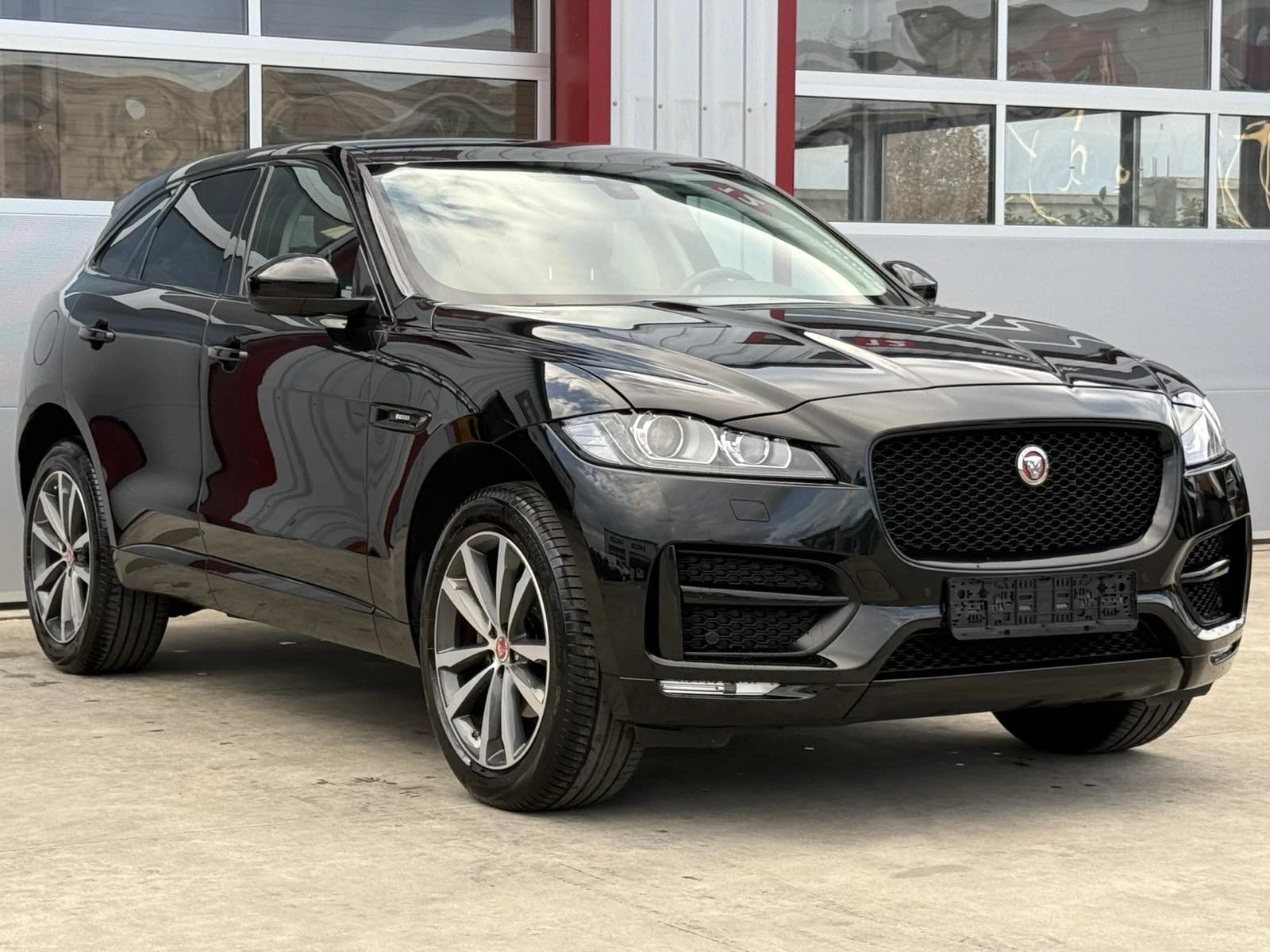 Jaguar F-PACE 2.0D-R SPORT-168.000 | Mobile.bg � ����������� 6
