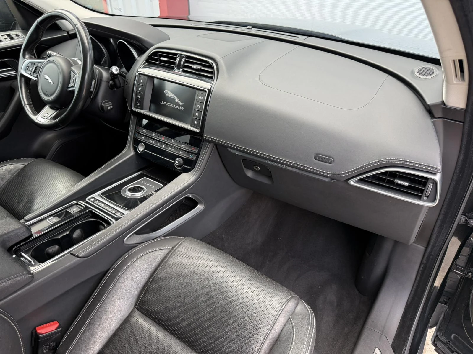 Jaguar F-PACE 2.0D-R SPORT-168.000 | Mobile.bg � ����������� 12