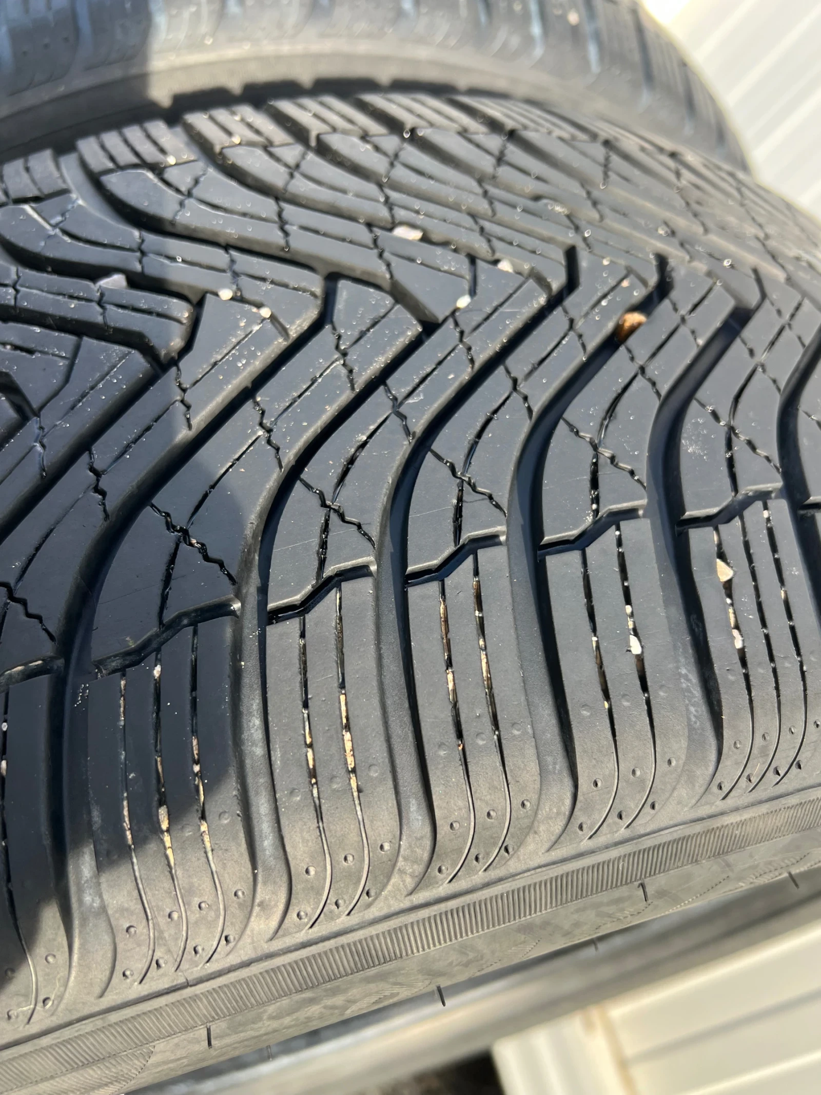 ���� 245/50R18 | Mobile.bg � ����������� 2