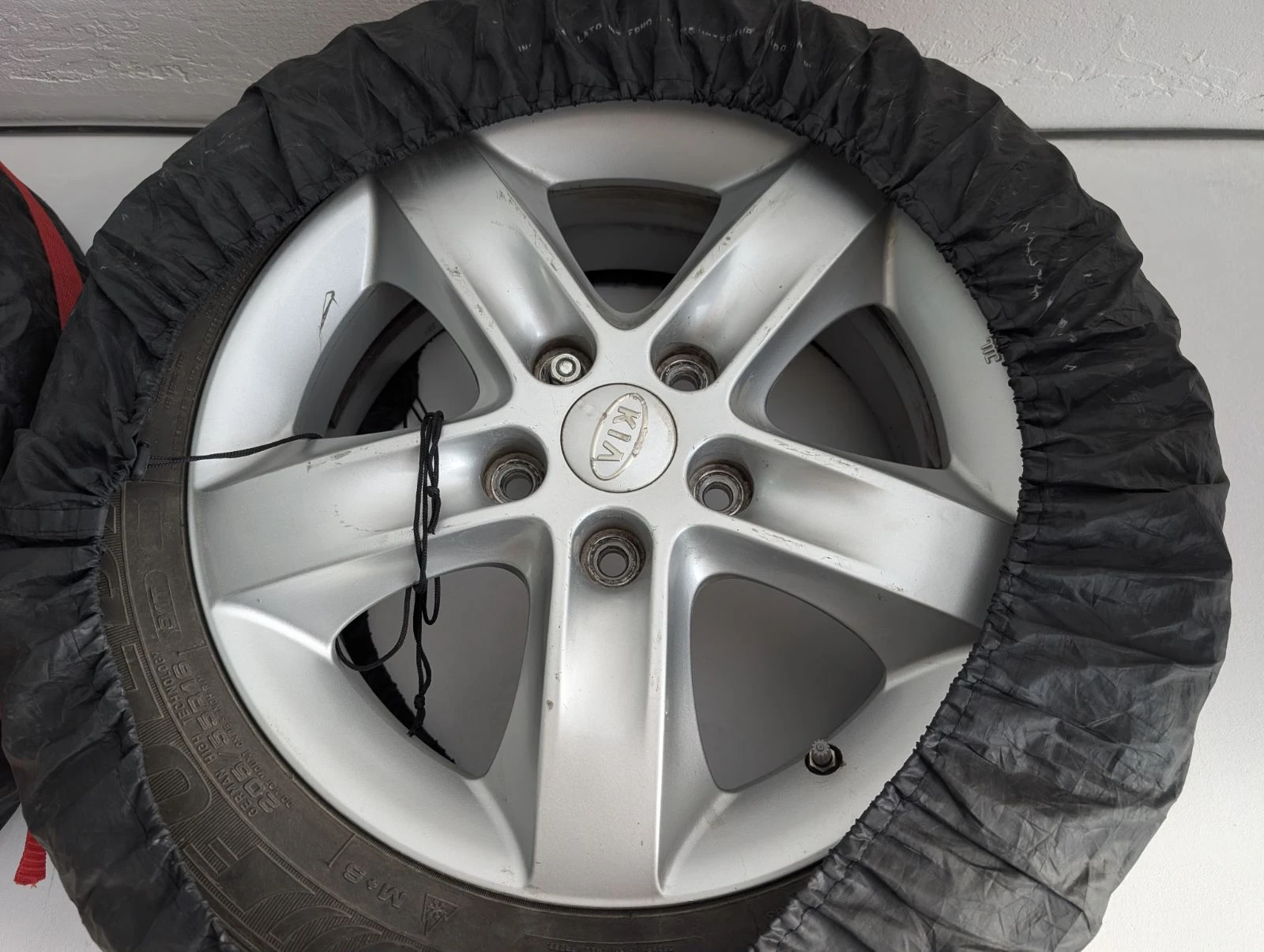 Гуми с джанти Fulda 205/55R16, снимка 2 - Гуми и джанти - 54904325