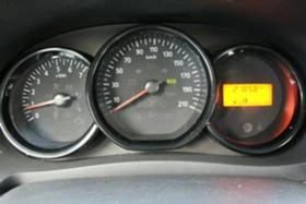 Dacia Dokker 1.6i, Пътнически, 83 кс., снимка 9