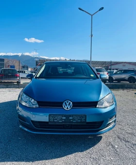 VW Golf 1.6 TDI * Панорама* Дистроник* Сервизна книжка* , снимка 2