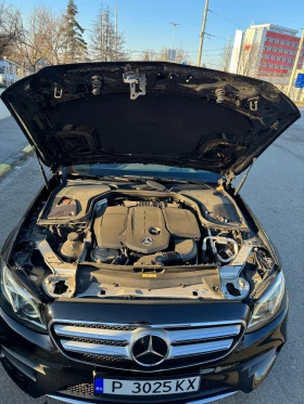 Mercedes-Benz E 220 AMG Line Premium, снимка 14