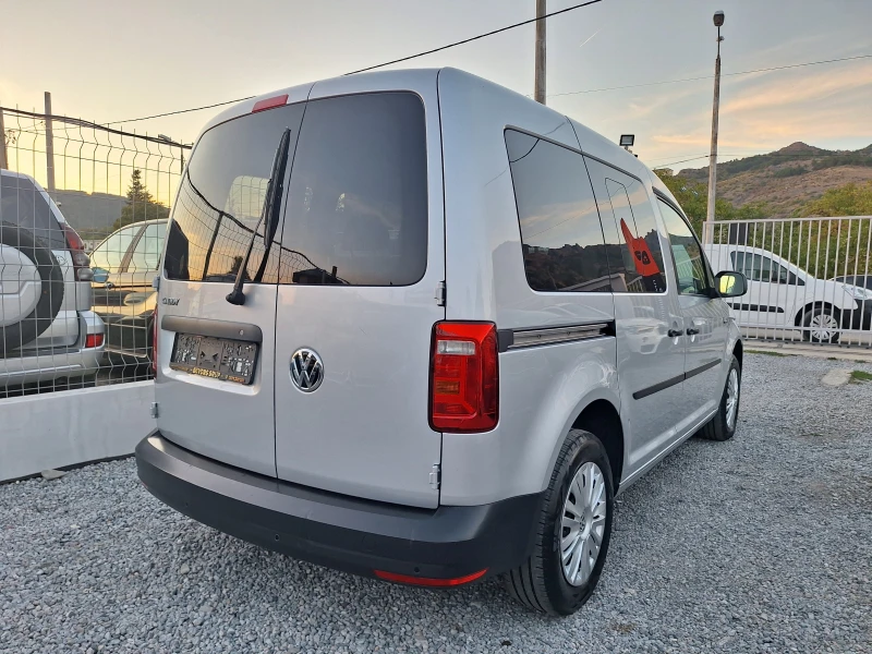 VW Caddy 2.0 TDI 5 МЕСТА, снимка 5 - Автомобили и джипове - 47335866