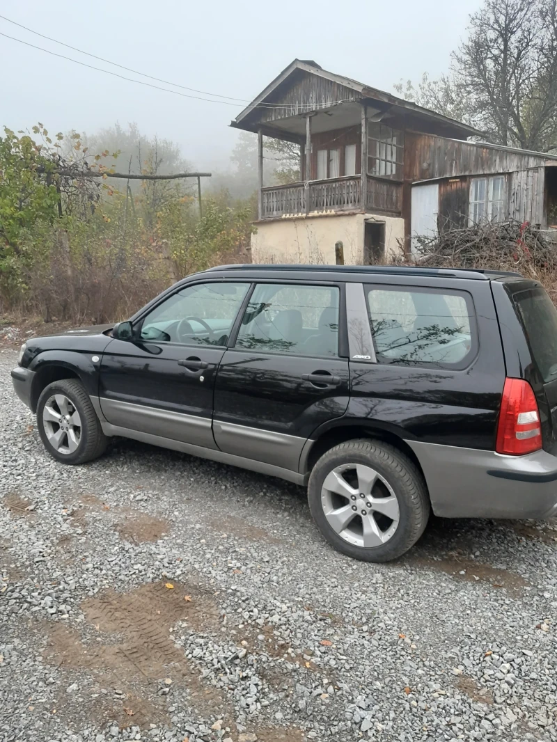 Subaru Forester, снимка 3 - Автомобили и джипове - 47600195