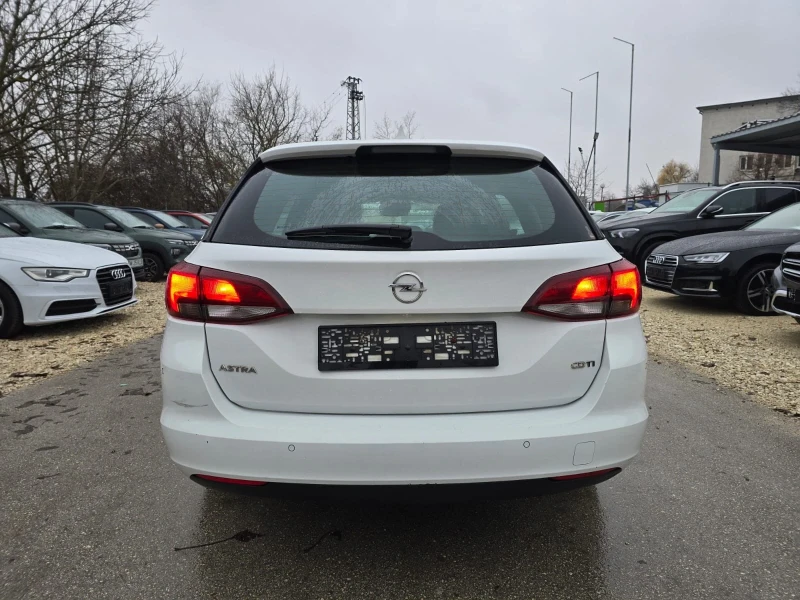 Opel Astra 1.6CDTI - 110к.с., снимка 8 - Автомобили и джипове - 48152667