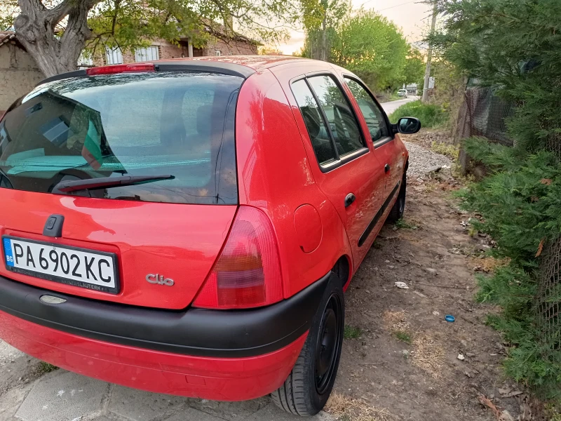 Renault Clio, снимка 3 - Автомобили и джипове - 48421658