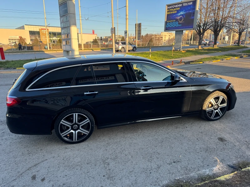 Mercedes-Benz E 220 AMG Line Premium, снимка 3 - Автомобили и джипове - 48773876