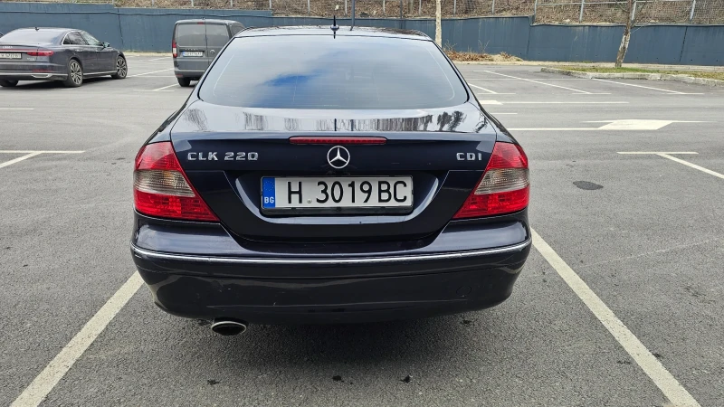 Mercedes-Benz CLK 220, снимка 6 - Автомобили и джипове - 49085595