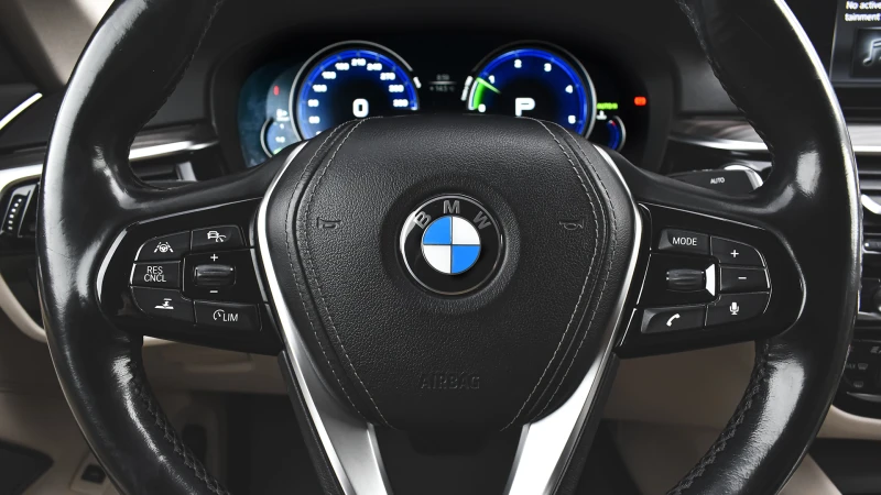 BMW 520 d xDrive, снимка 10 - Автомобили и джипове - 49469611