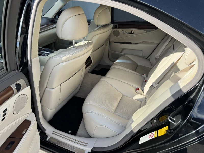 Lexus LS 600 h, снимка 16 - Автомобили и джипове - 52007121