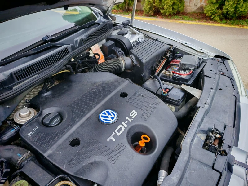 VW Golf 1.9TDI(90)* FACELIFT* НОВ ВНОС* , снимка 16 - Автомобили и джипове - 52878034