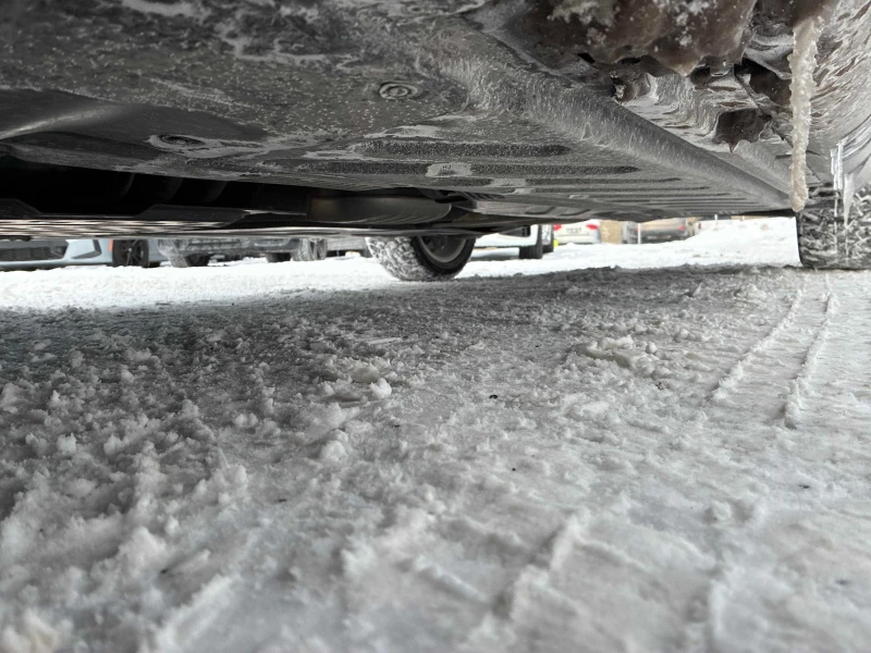 Mercedes-Benz C 300 4 MATIC* AMG* CARFAX* АВТО КРЕДИТ* , снимка 14 - Автомобили и джипове - 53253978