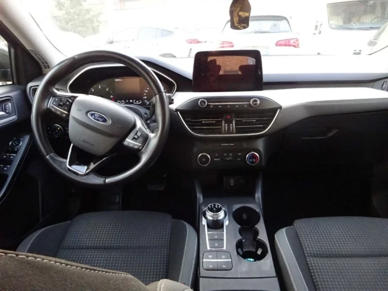 Ford Focus 1.5, снимка 4 - Автомобили и джипове - 53312895