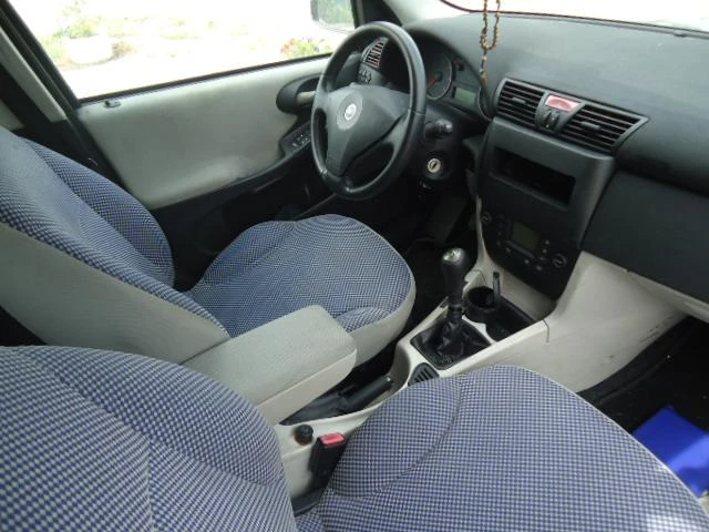 Fiat Stilo 1.9 multijet , снимка 5 - Автомобили и джипове - 21464671