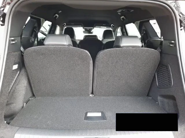Peugeot 5008 HEV/145HP/7S/ALLURE/CAM/LED/NAVI/CPLAY/KLESS/635q, снимка 14 - Автомобили и джипове - 55790197