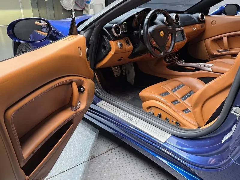 Ferrari California 4.3 V8, снимка 14 - Автомобили и джипове - 56150420