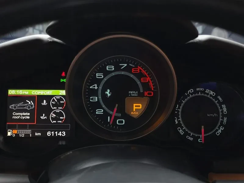 Ferrari California 4.3 V8, снимка 10 - Автомобили и джипове - 56150420