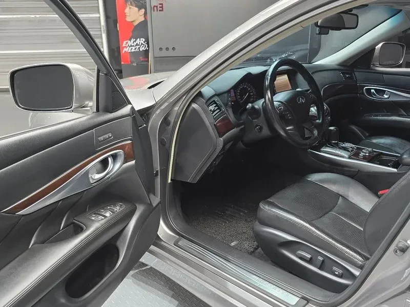 Infiniti M 37 3.7 - САМО 30% АВАНС, снимка 11 - Автомобили и джипове - 56285536