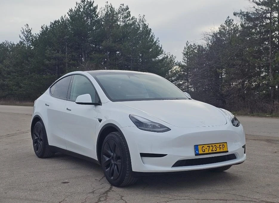 Tesla Model Y Нова 17000 км ЛФП, снимка 1