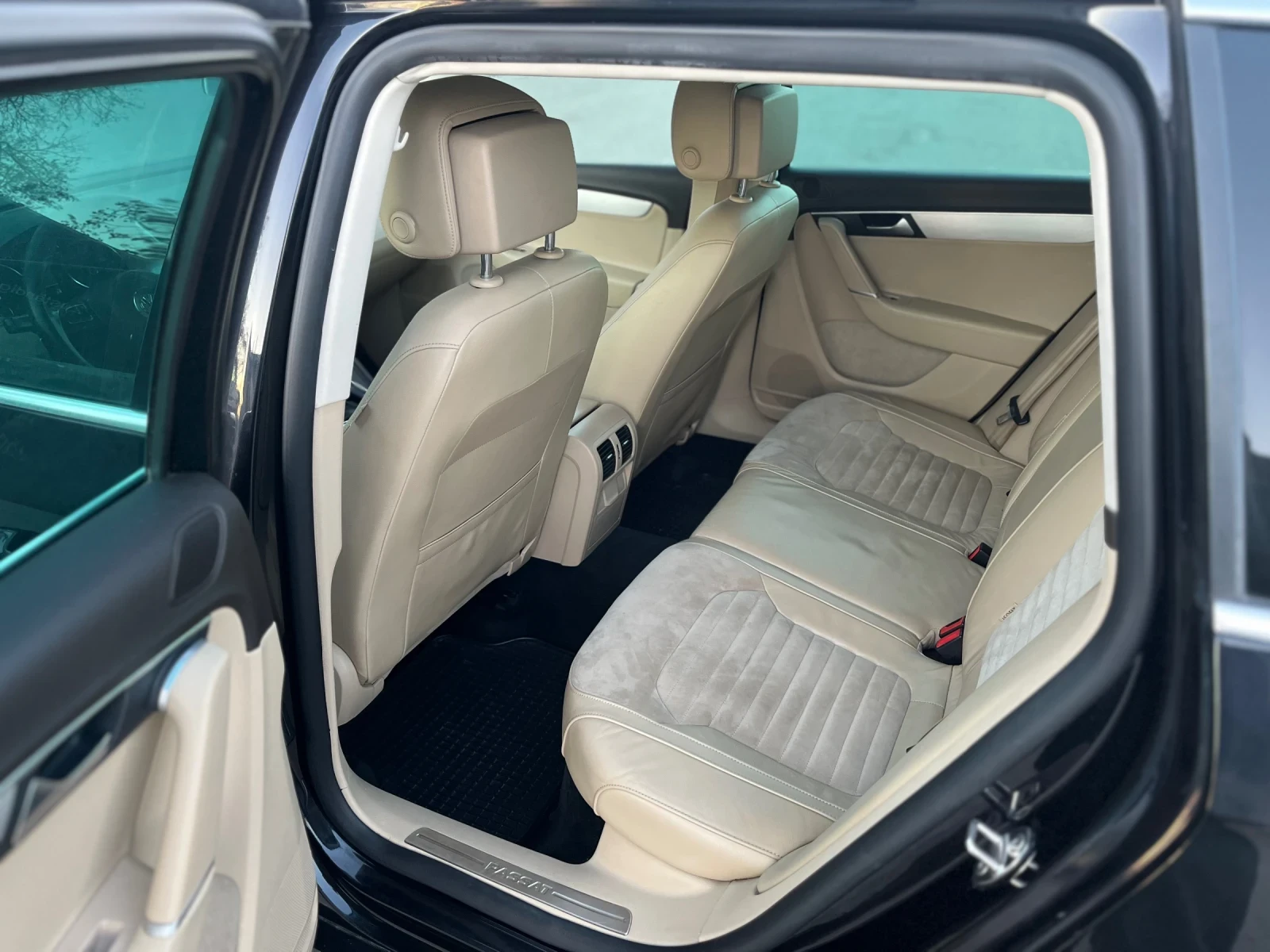 VW Passat HIGHLINE 2.0 TDI  - изображение 10