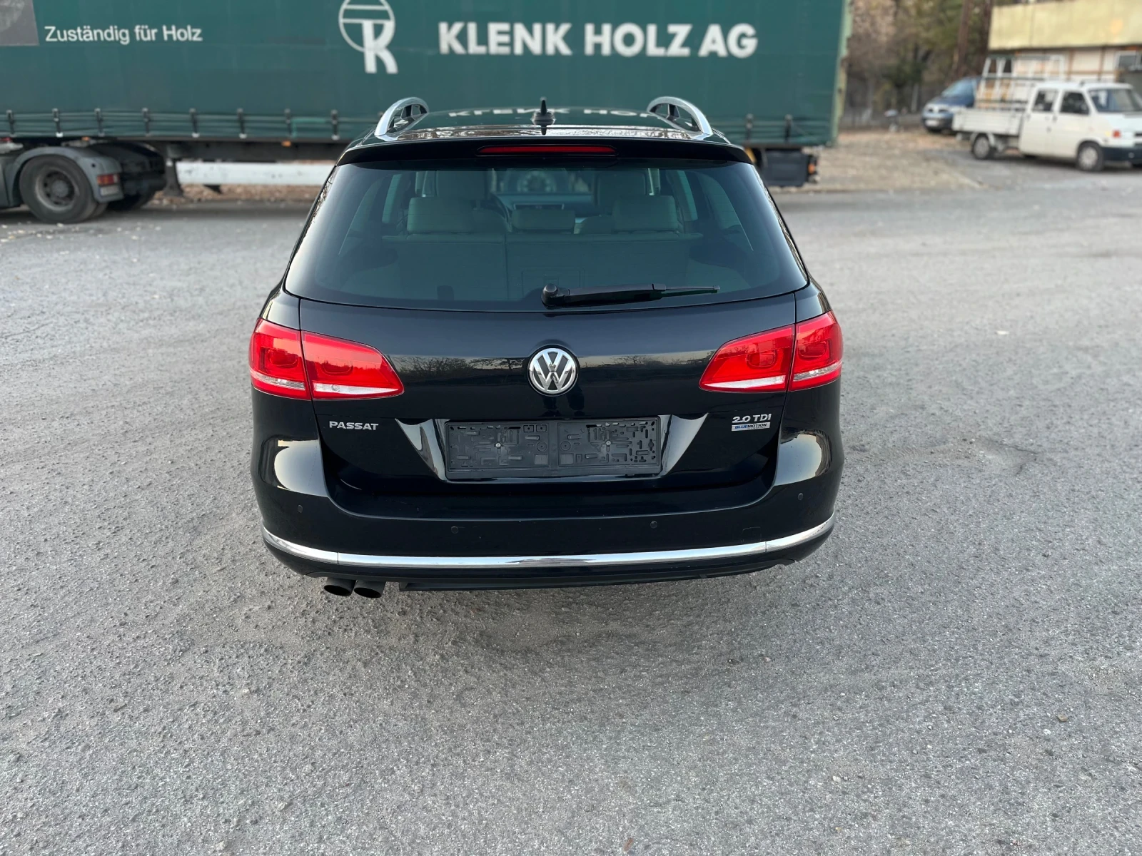 VW Passat HIGHLINE 2.0 TDI  - изображение 5