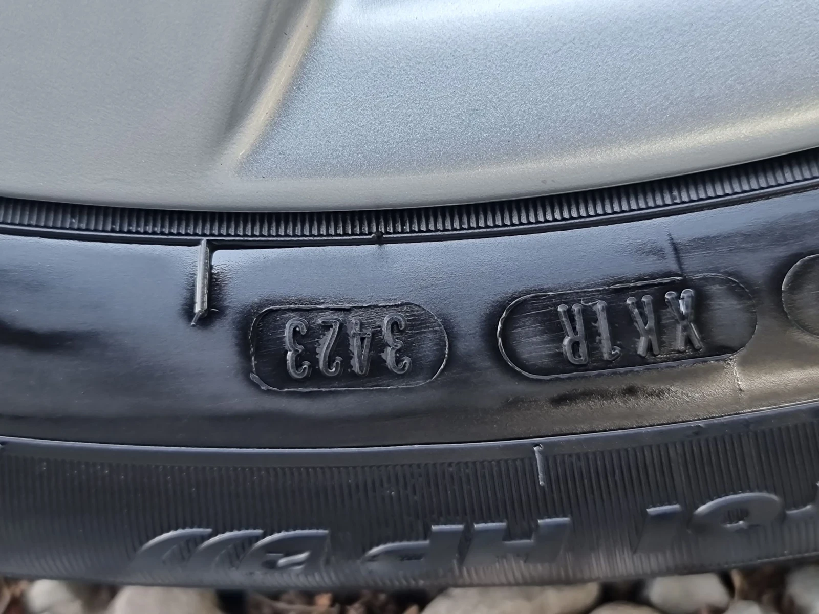 Toyota Auris 1, 8хибрид - изображение 9