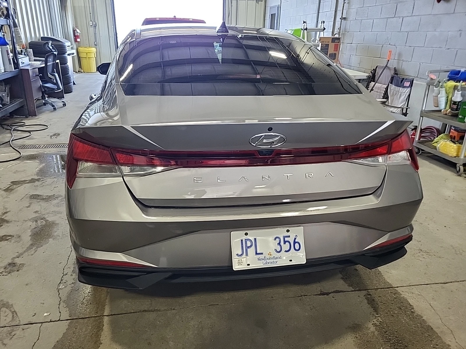 Hyundai Elantra ESSENTIAL* CARFAX* ОПЦИЯ ЗА ФИНАНСИРАНЕ*  - изображение 5